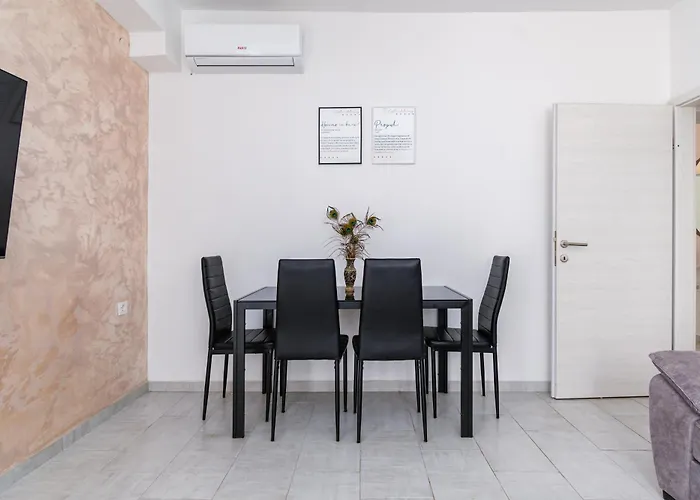 דירה Raffaello *