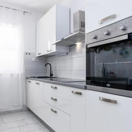 Raffaello Apartment
